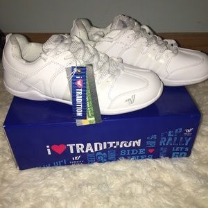 BRAND NEW VARSITY CHEER SHOES